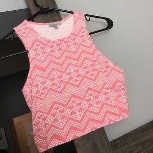 Pink Charlotte Russe crop top with pattern design