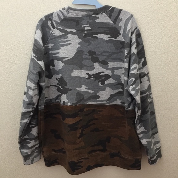 ❌SOLD❌ Marc Jacobs Julie Verhoeven Camo Sweatshirt - Picture 3 of 8