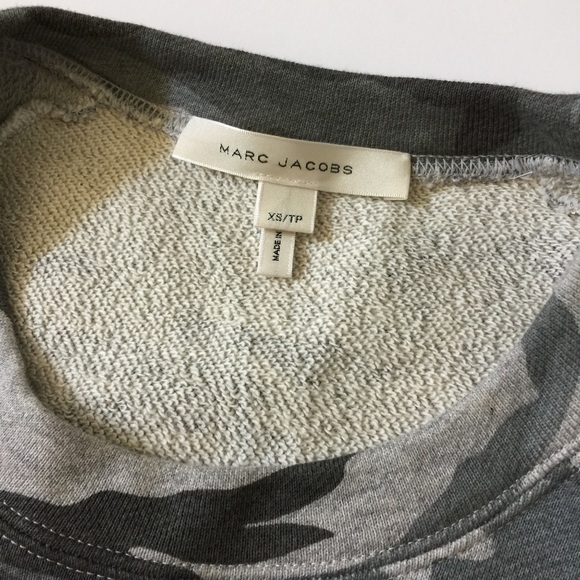 ❌SOLD❌ Marc Jacobs Julie Verhoeven Camo Sweatshirt - Picture 7 of 8
