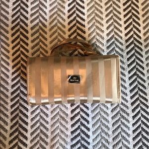 Gold cosmetic bag with 4 sections