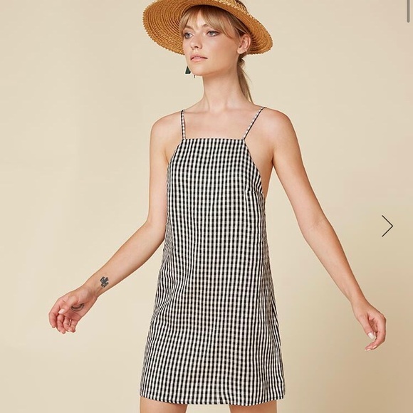 SOLD 🚫 Reformation Linnea Dress Gingham - Picture 3 of 5