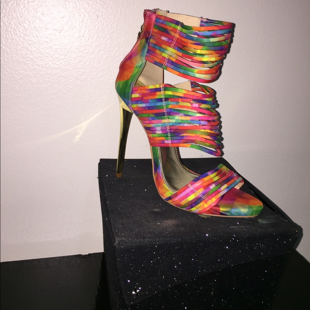 RAINBOW GOLD HEEL