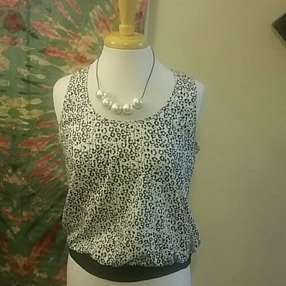 Monday Madness! Anne Klein Medium tank-Reduced