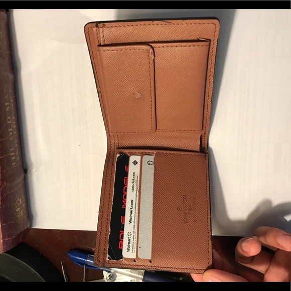 Louis Vuitton Wallet. 100% Authentic.