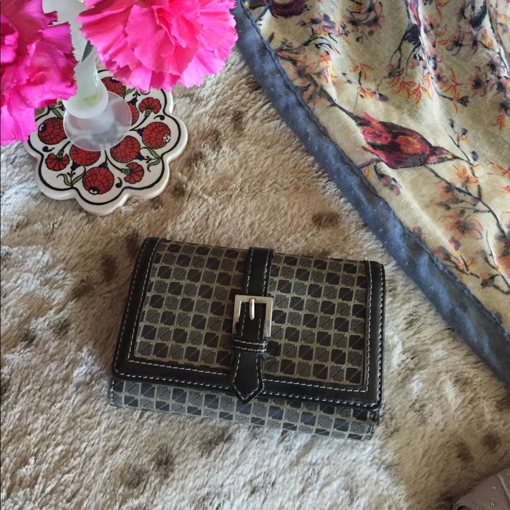 Nine&Co. by NineWest Wallet