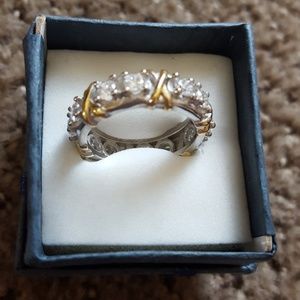 Stunning XO crystal eternity ring.