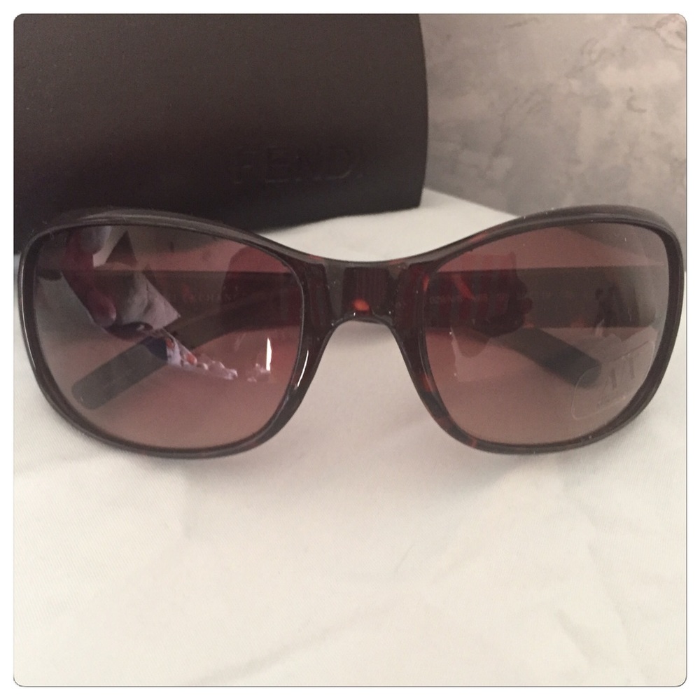 🆕 Armani Exchange brown logo UV sunglasses