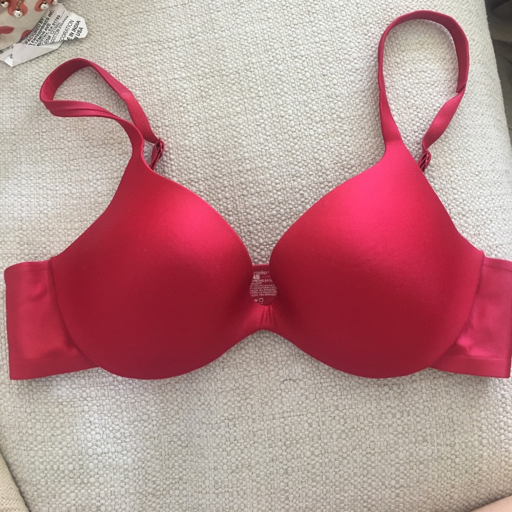 🎉PRICE DROPPED 🎉Red bra 34-B