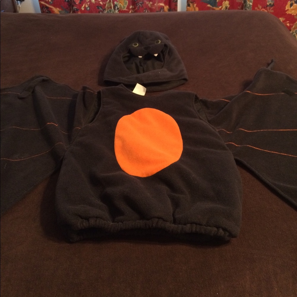 Pottery barn bat costume size 4-6