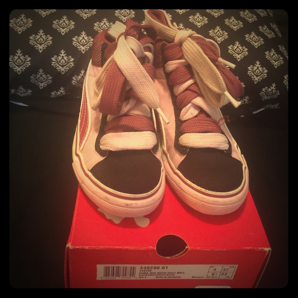 Puma pink and black shoes