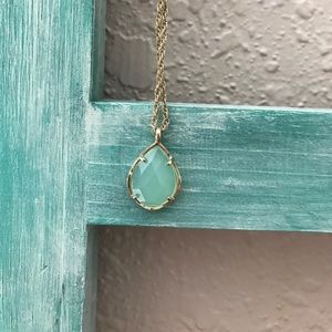Kendra Scott necklace