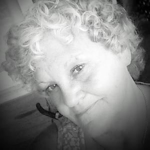 Meet your Posher, Marilyn