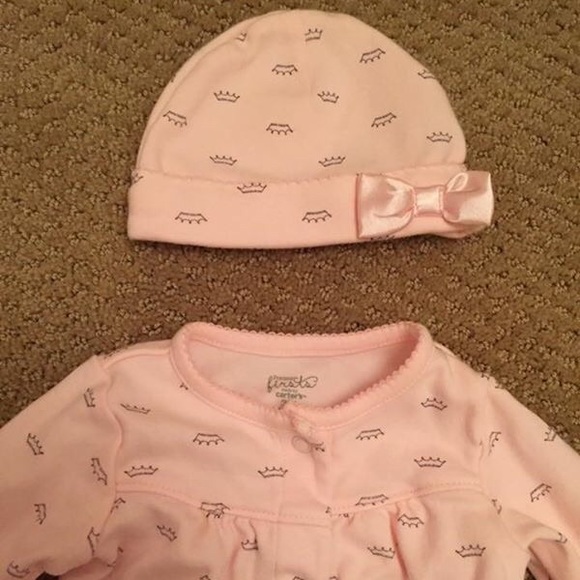 Carter's Other - Baby girl outfit-like new