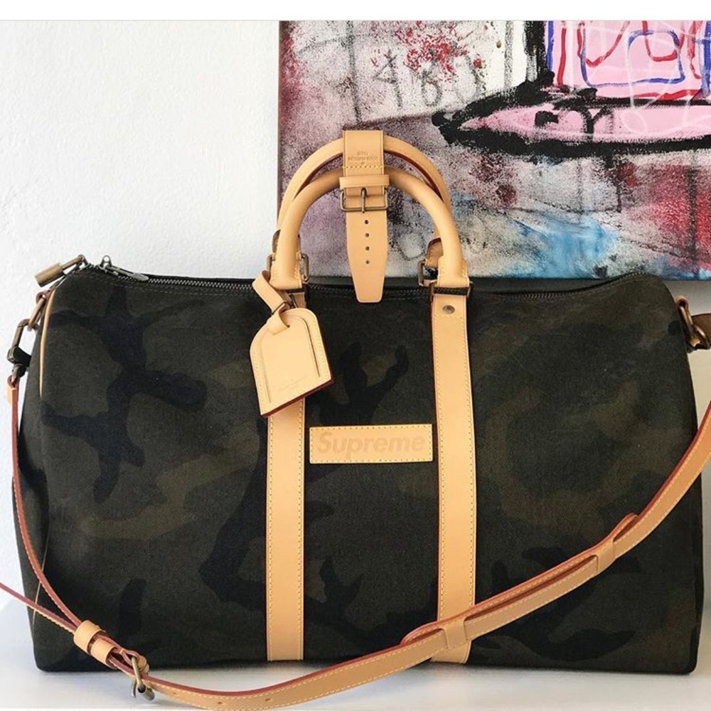 Louis Vuitton x Supreme Travel Keepall Bag - Picture 2 of 3
