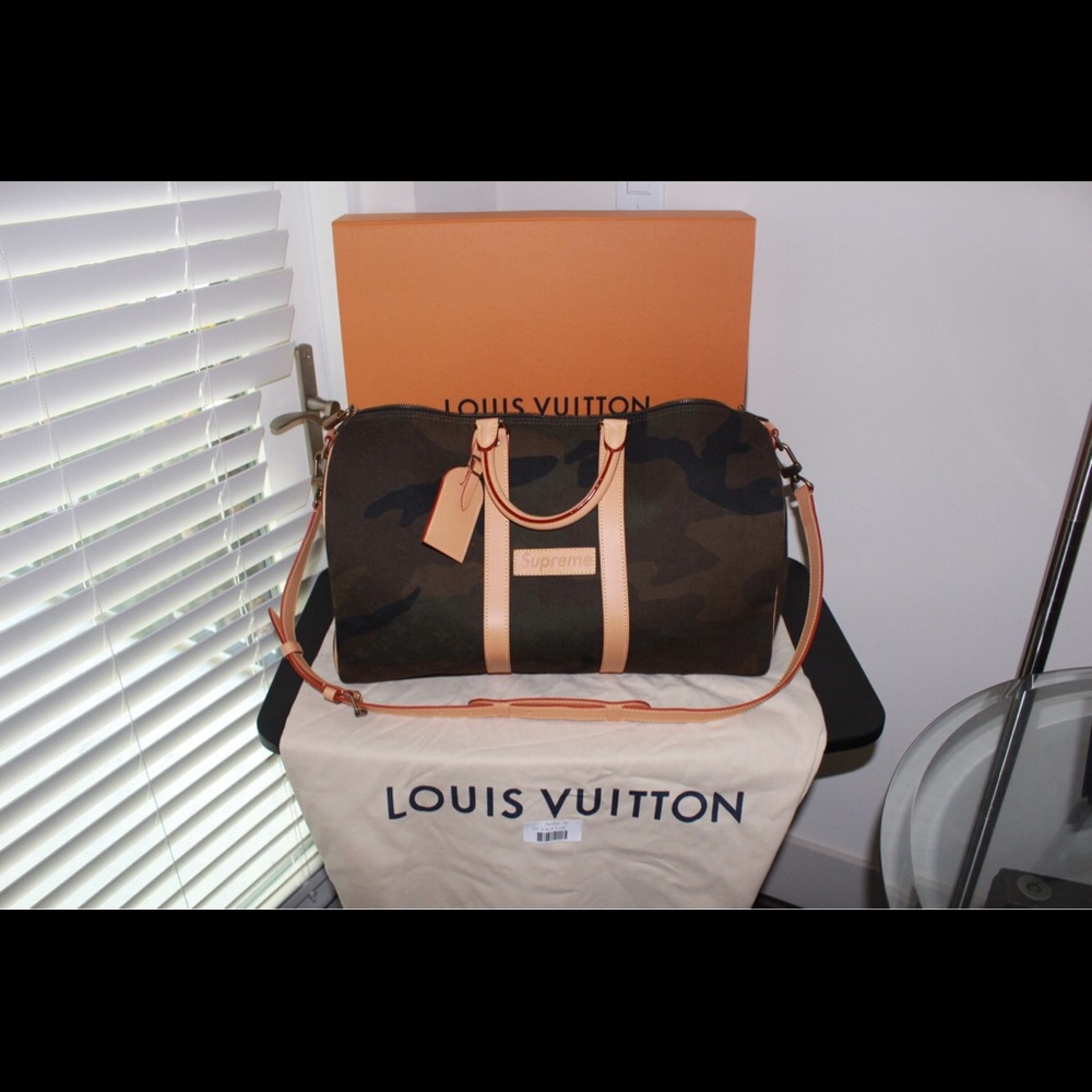 Louis Vuitton x Supreme Travel Keepall Bag - Picture 3 of 3