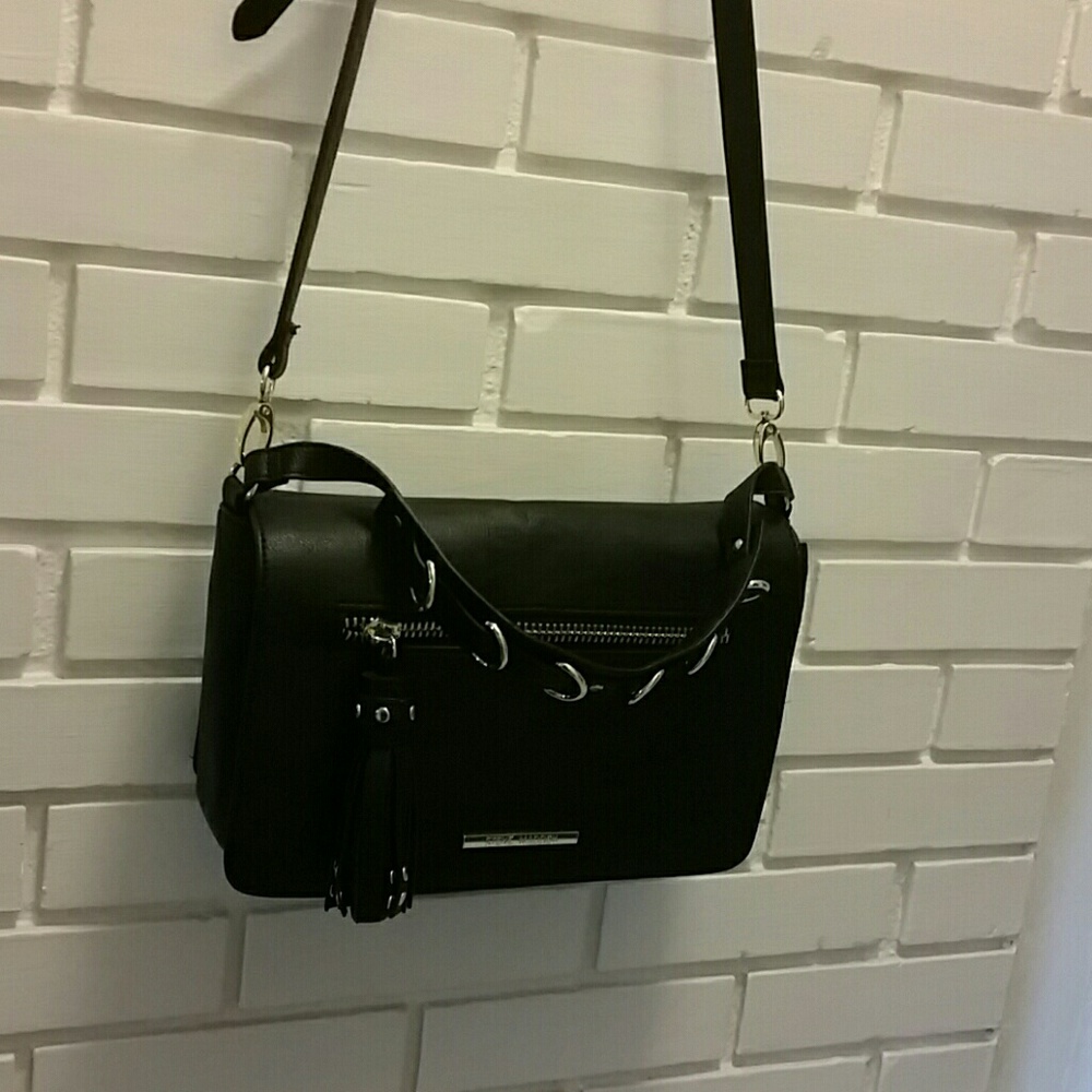 Almost New Steve Madden purse