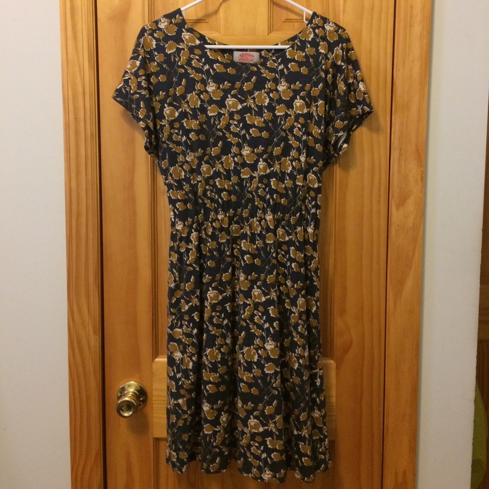 ⭐️Vintage-Style Day Dress⭐️