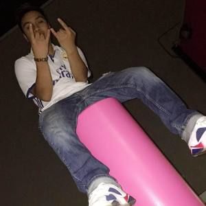 Meet your Posher, Luis