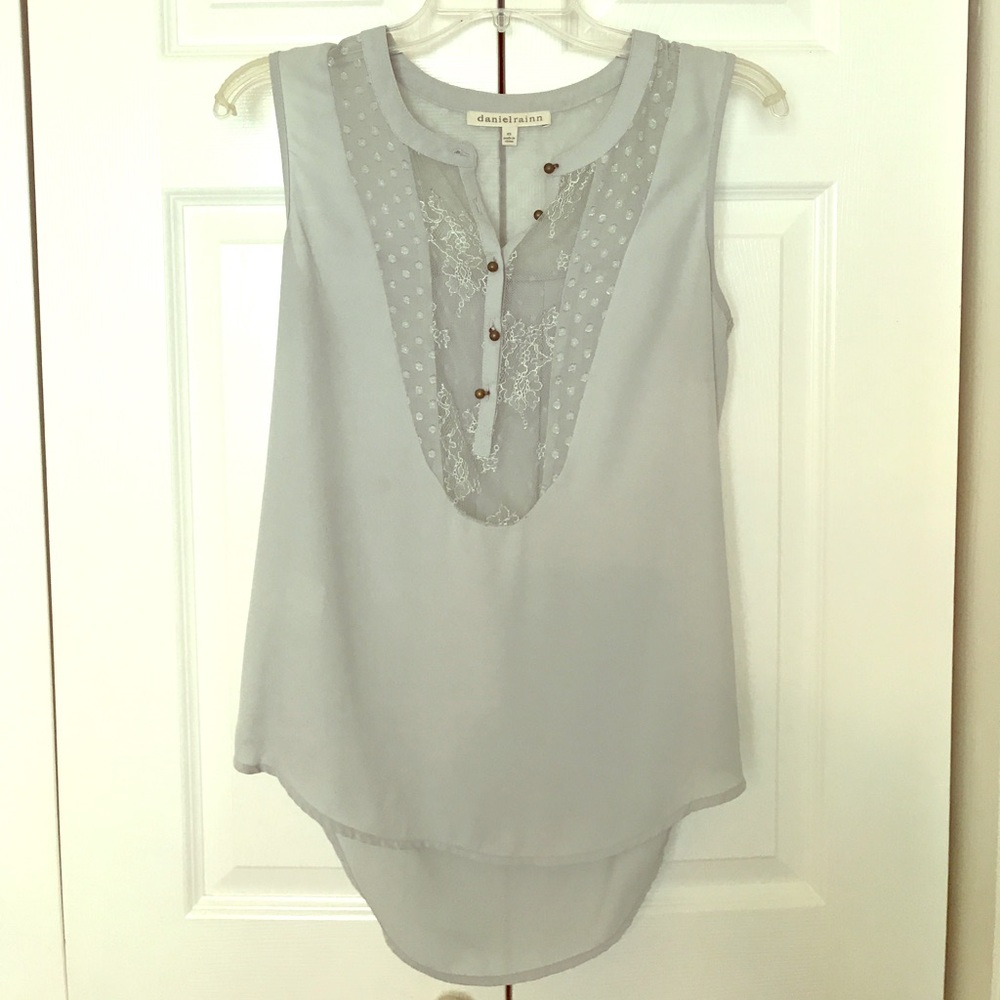 Saks danielrainn sheer high-low pale blue top 🦋