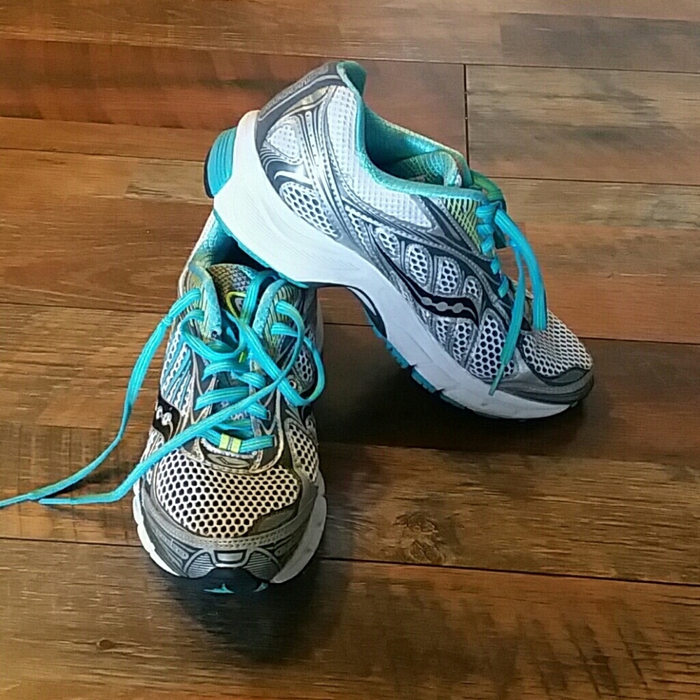 Saucony Ride 6 running shoes