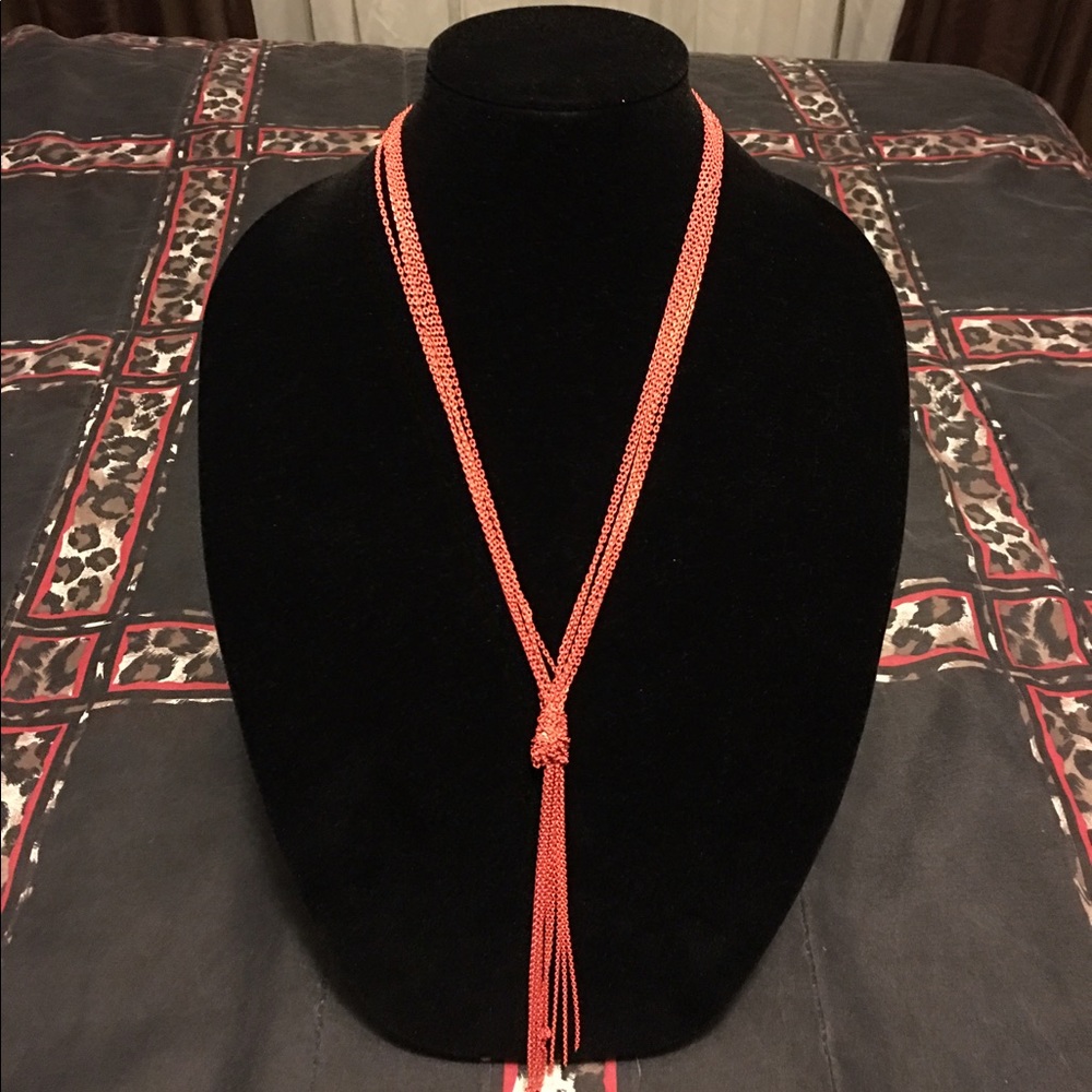 Woman's necklace