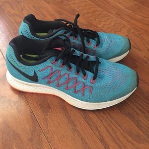 Nike Zoom Pegasus 32 size 10
