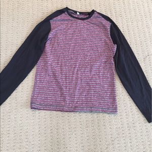 Men's long sleeve Lululemon shirt
