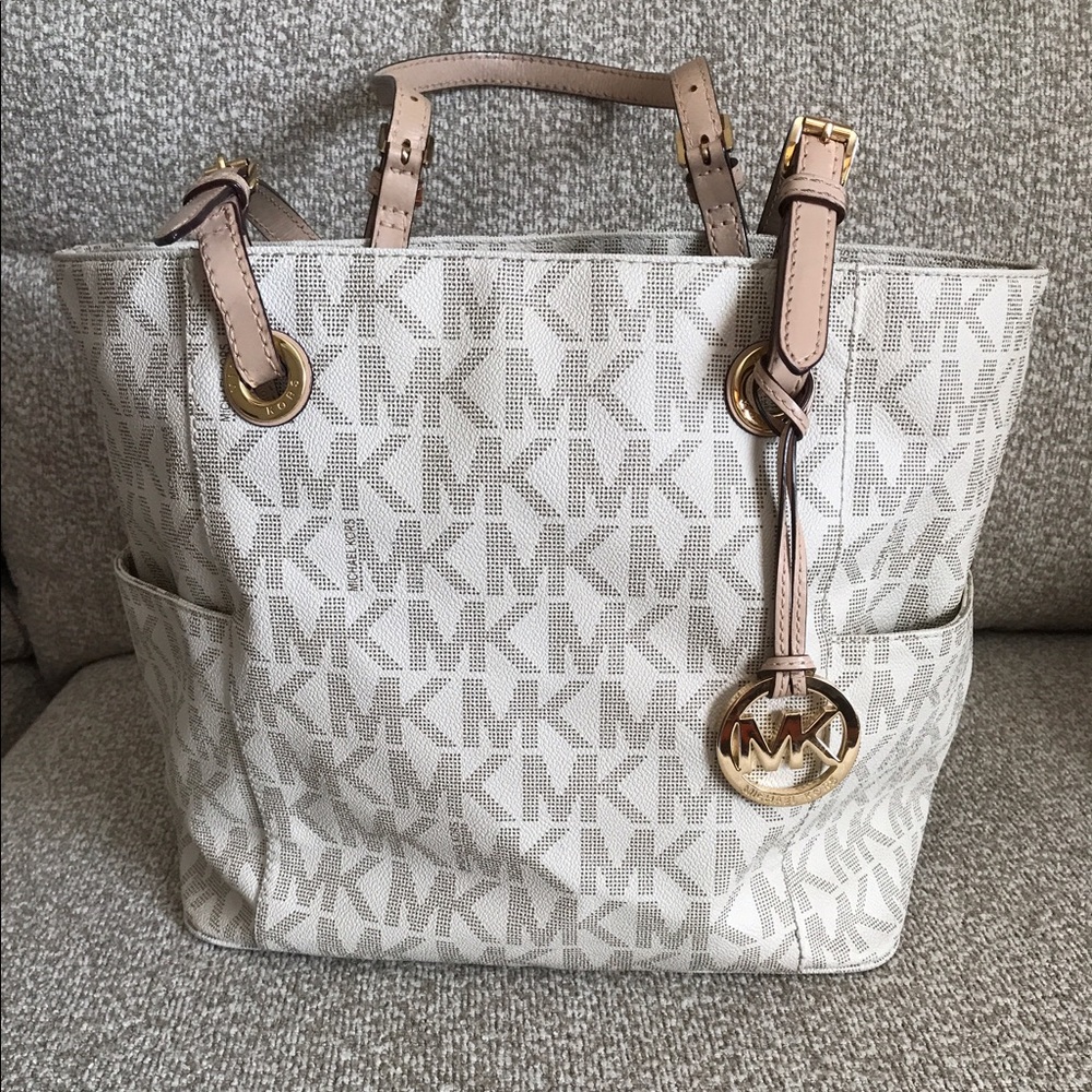 Micheal Kors Signature Tote
