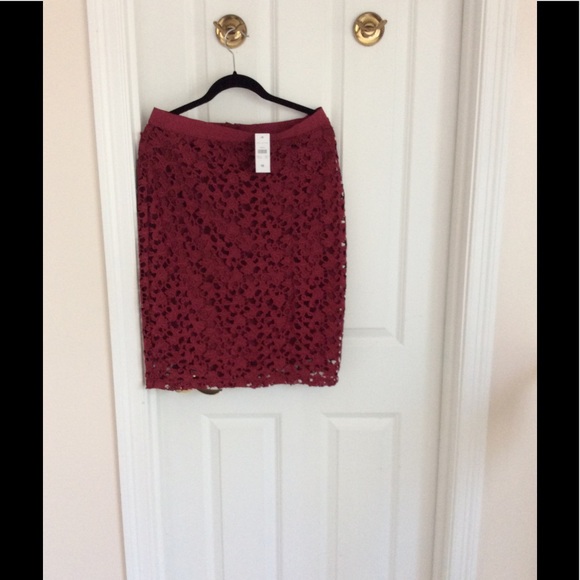 Ann Taylor curvy lace pencil skirt - Picture 4 of 7