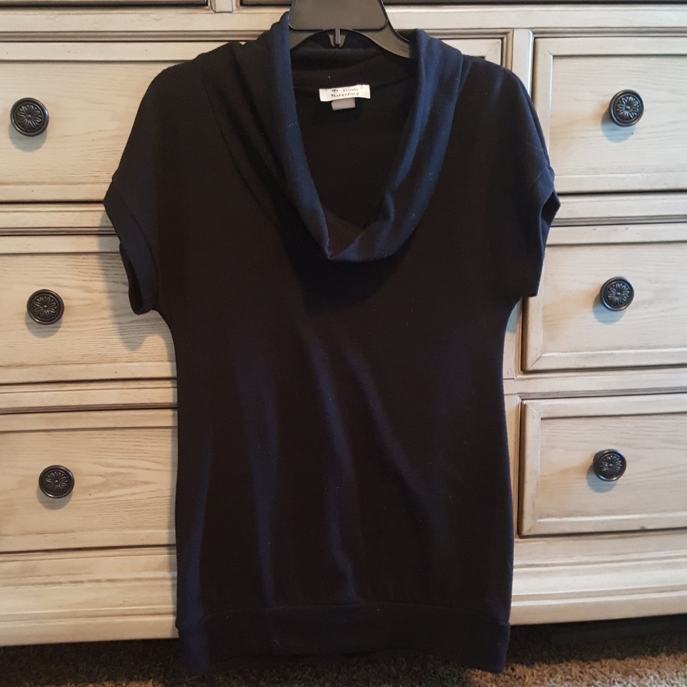 Black maternity shirt