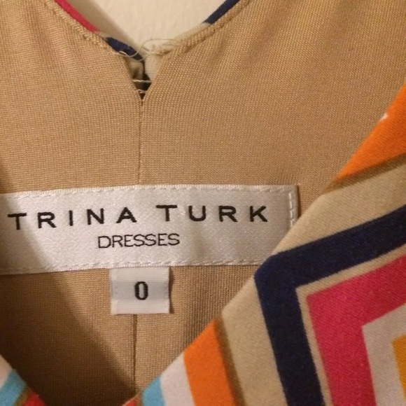 Dress - Picture 4 of 4