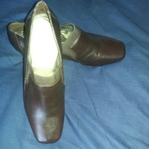 2 inch brown leather shoes