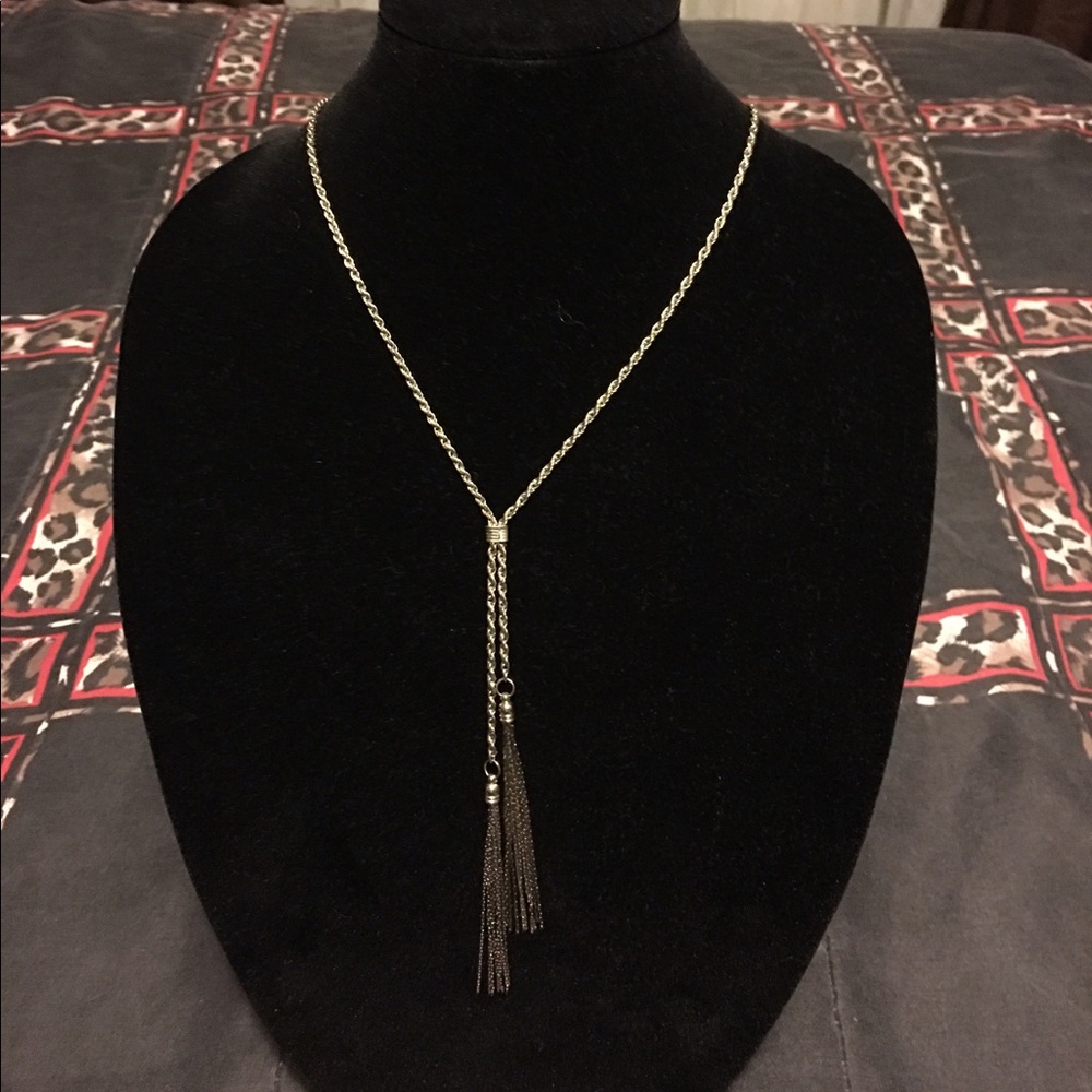 Woman's necklace