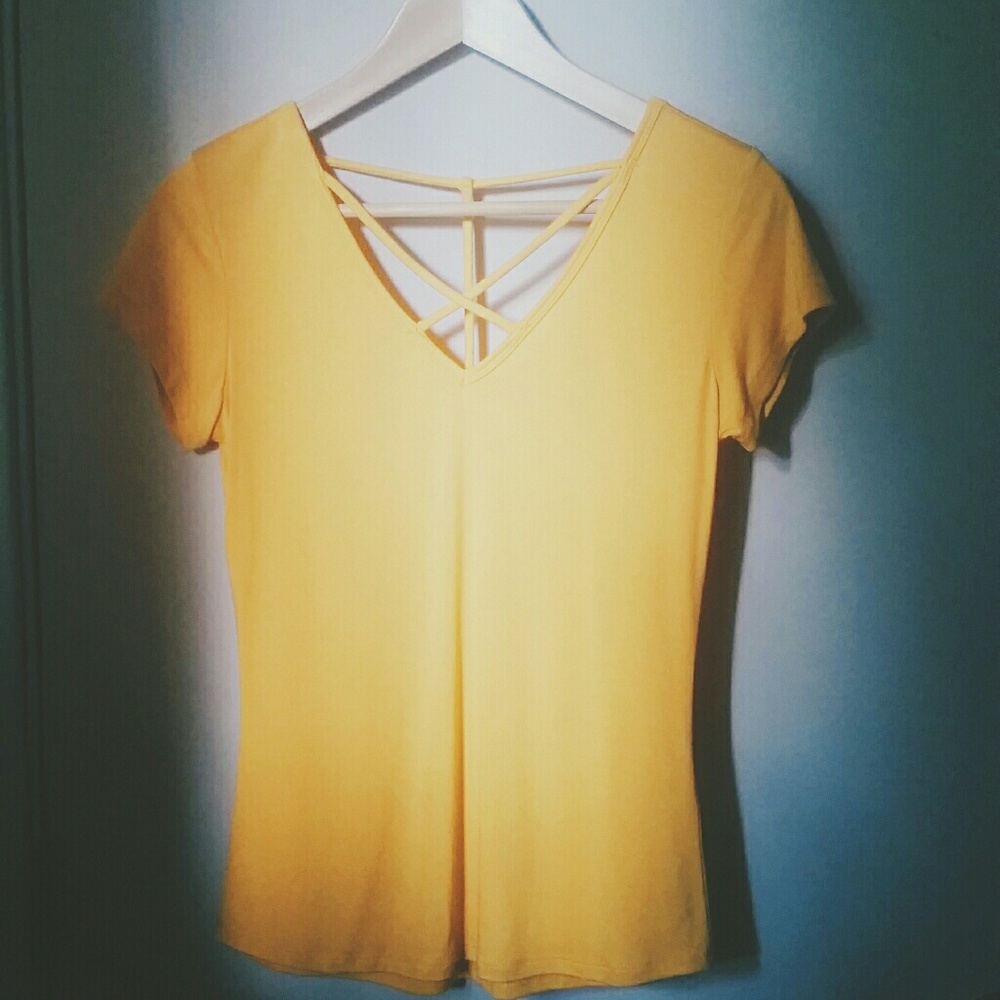 Criss cross T