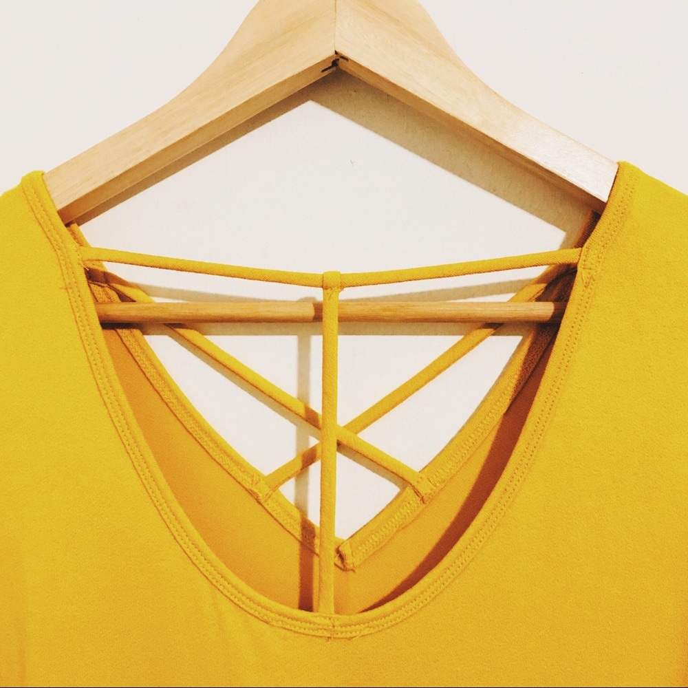 Criss cross T - Picture 3 of 4
