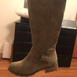 Super cute riding boots barely worn