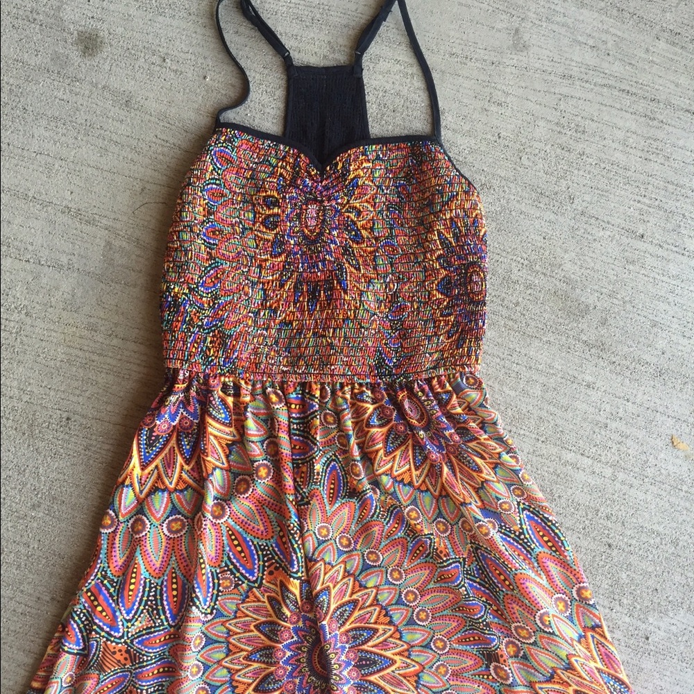 Dress with pockets and mesh backing.