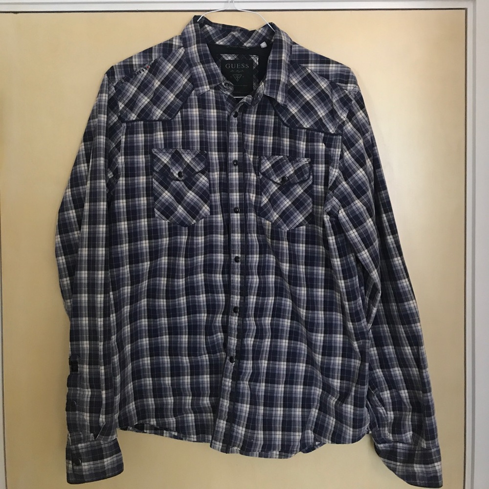 Guess XL plaid buttoned shirt