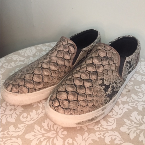 H&M Shoes - Slips ons size 10