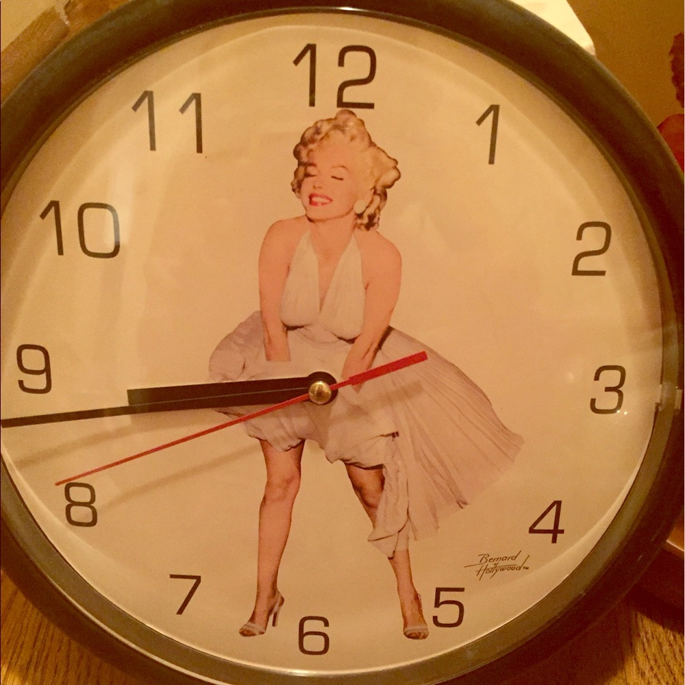 Marilyn Monroe Clock