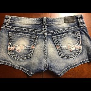BKE Stella shorts