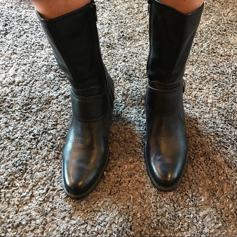 Born black boot size 8.5