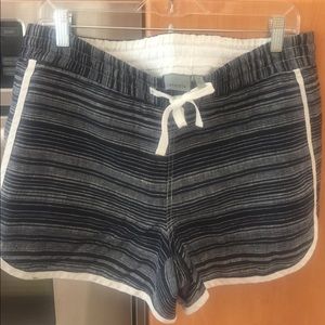 Athleta linen lounge type shorts