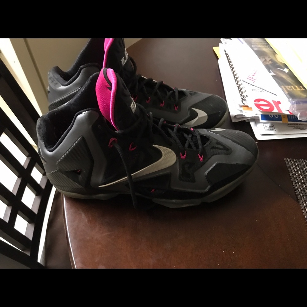 Nike sneakers size 12 men