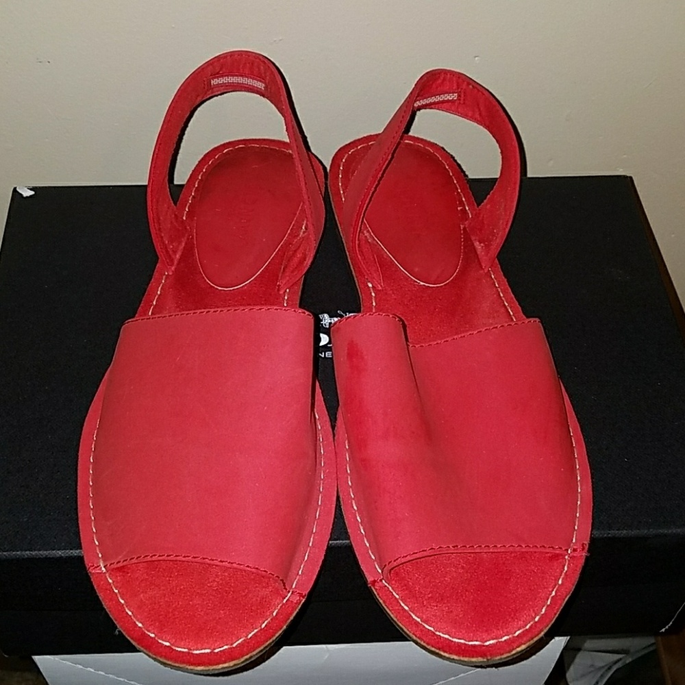 Women sandals