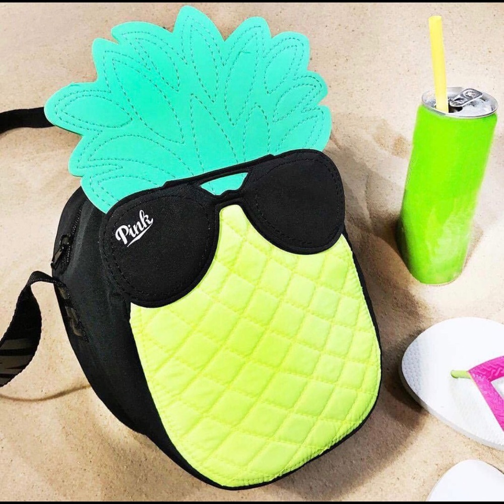 SOLD‼️ Victoria Secret PINK Pineapple Cooler