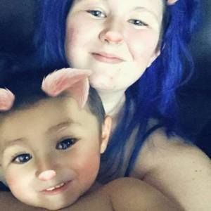 Meet your Posher, Rebekah