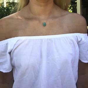 Blue pendant necklace