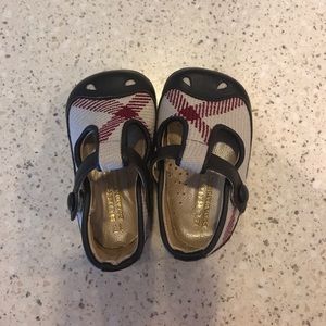 Burberry Baby shoes