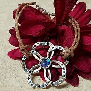 B600 Designer Blue Crystal&Silver Flower Bracelet